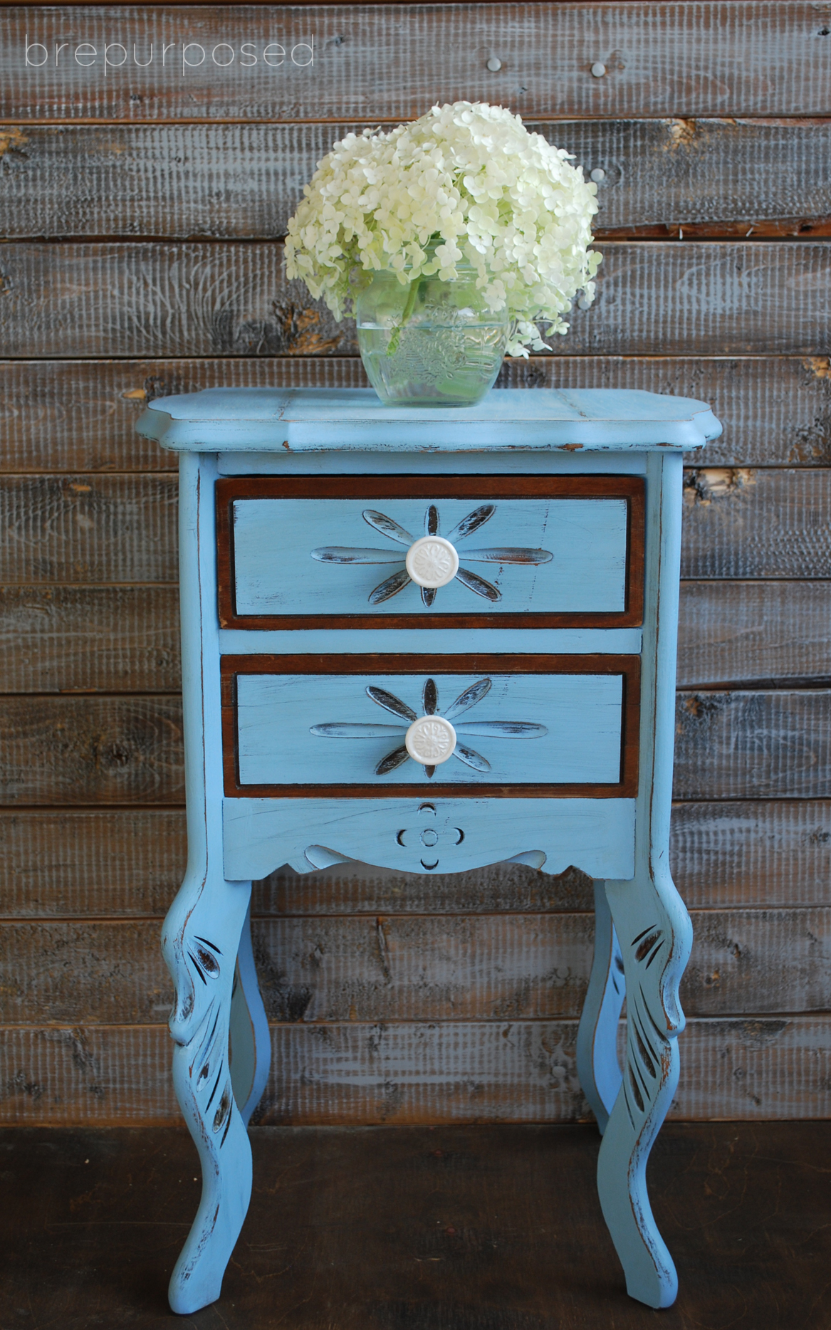 Chalk Paint Makeover, Antiqued Nightstands