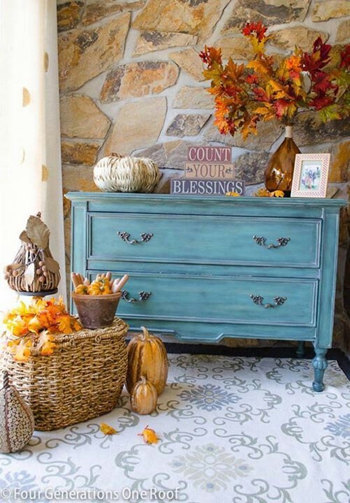 25 No Mantle Fall Decor Ideas