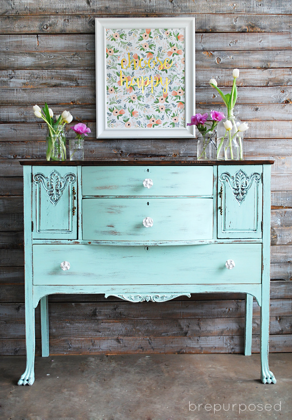 Mint and Floral Buffet