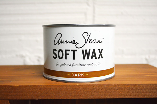 Annie Sloan black wax