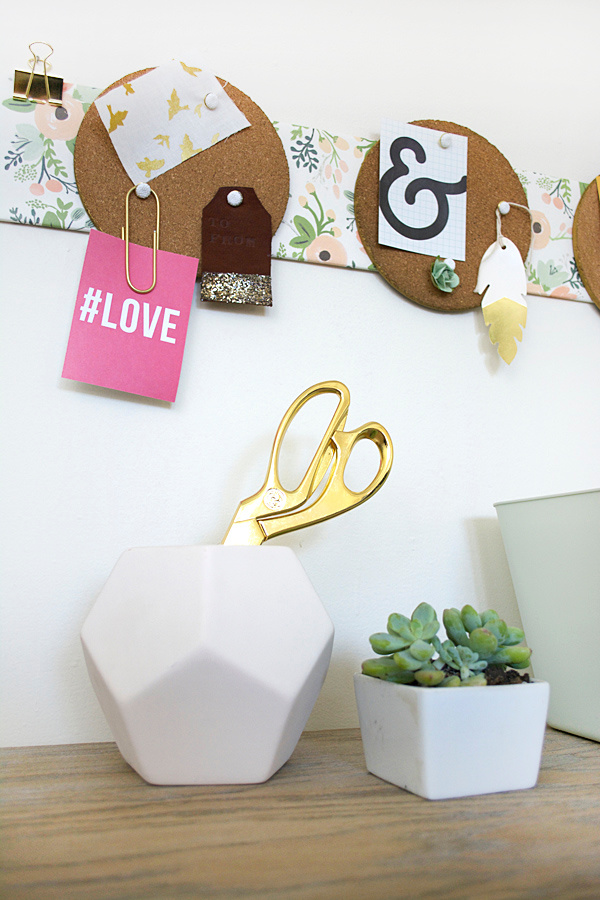 pretty floral wood cork board holder