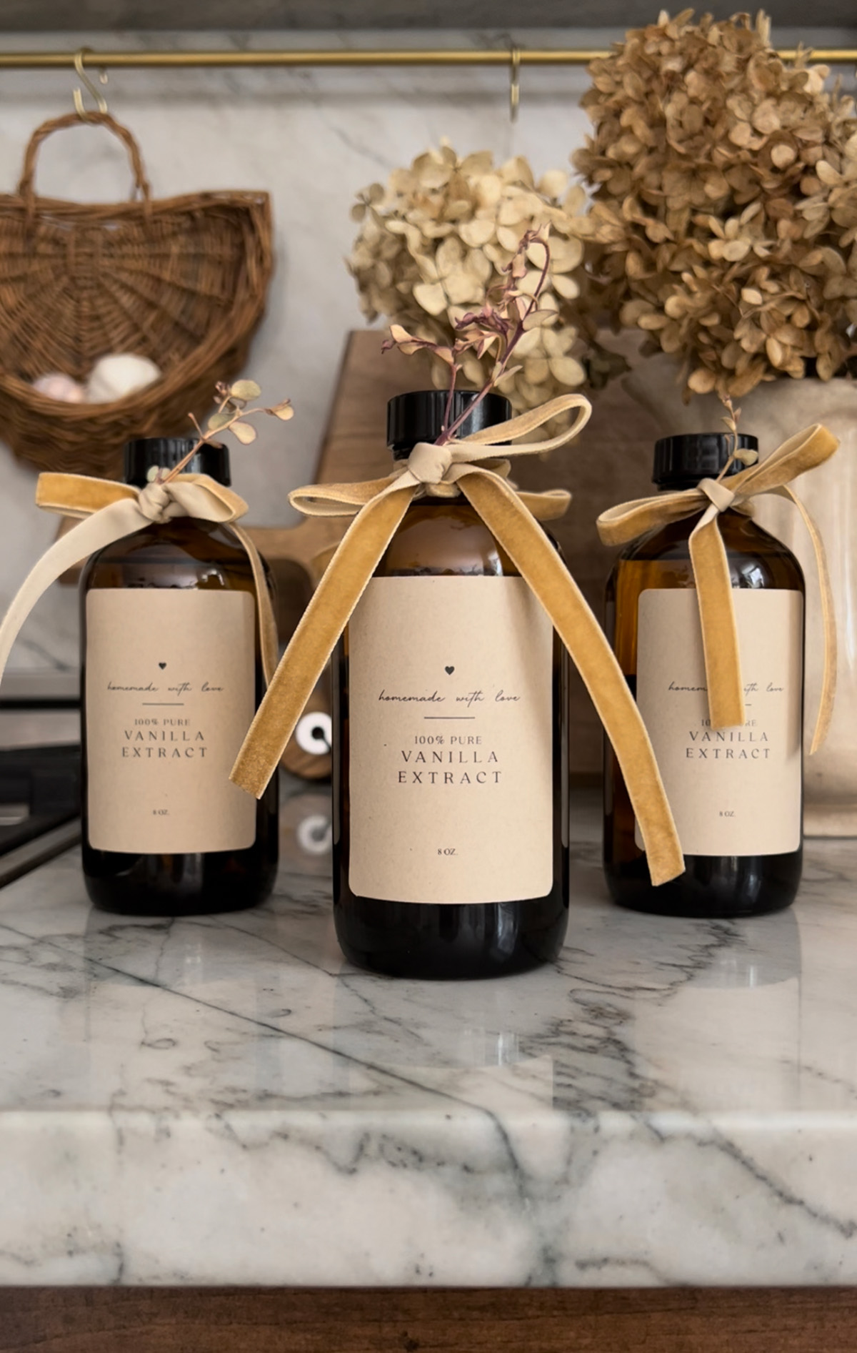 Homemade Vanilla Extract: 2 Ingredient Recipe + Free Printable Labels -  BREPURPOSED