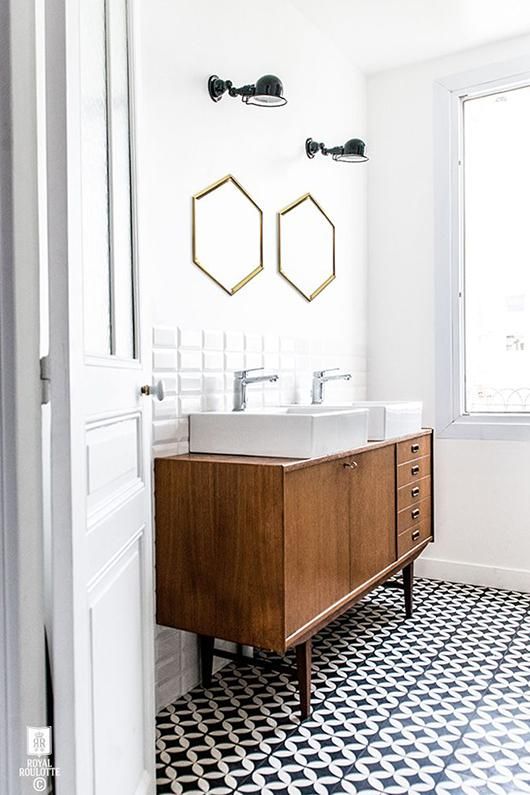 10 Gorgeously Tiled Bathrooms