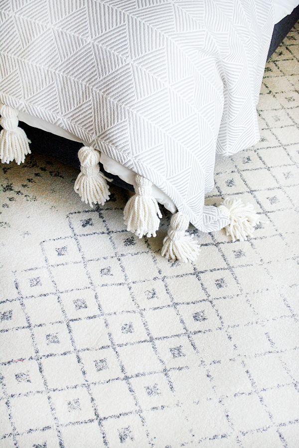 3 Tips to Finding the Perfect Rug for Your Bedroom