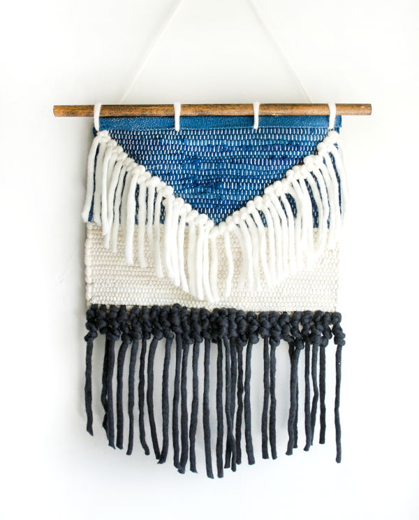 DIy Wall yarn wall hanging