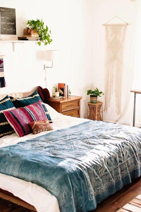 10 Beautiful Boho Bedrooms