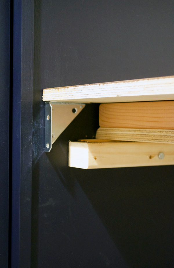 Bracket Supports for Floating Bench