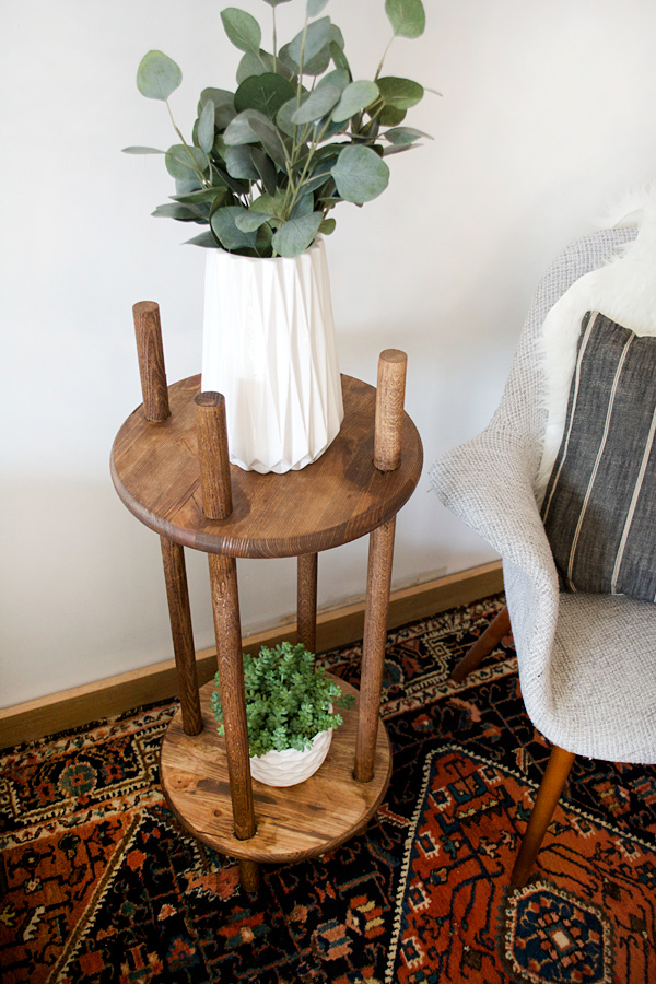 DIY Dowel Rod Plant Stand