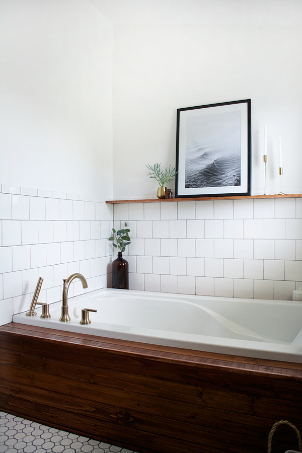 DIY Bathtub Spa Shelf