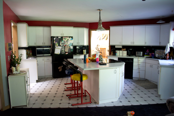 A dated kitchen gets a budget makeover