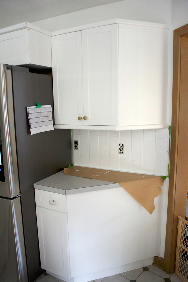 paint your tile backsplash white