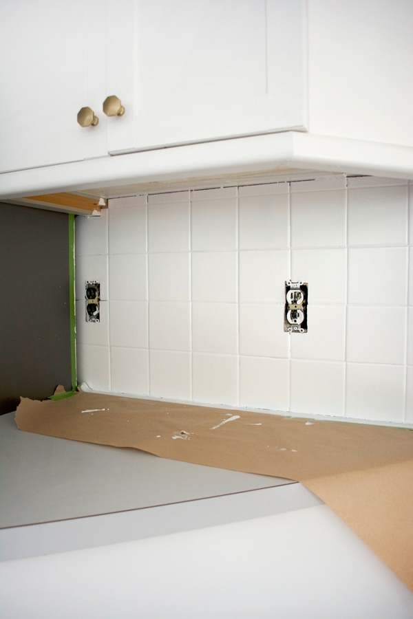 painting a tile backsplash white