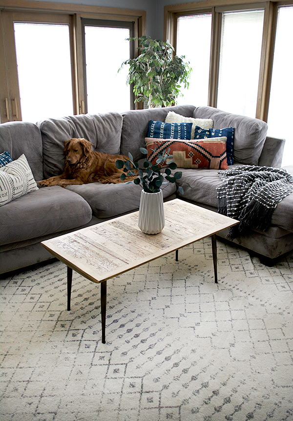 Boho Living Room, modern rug, mid century coffee table