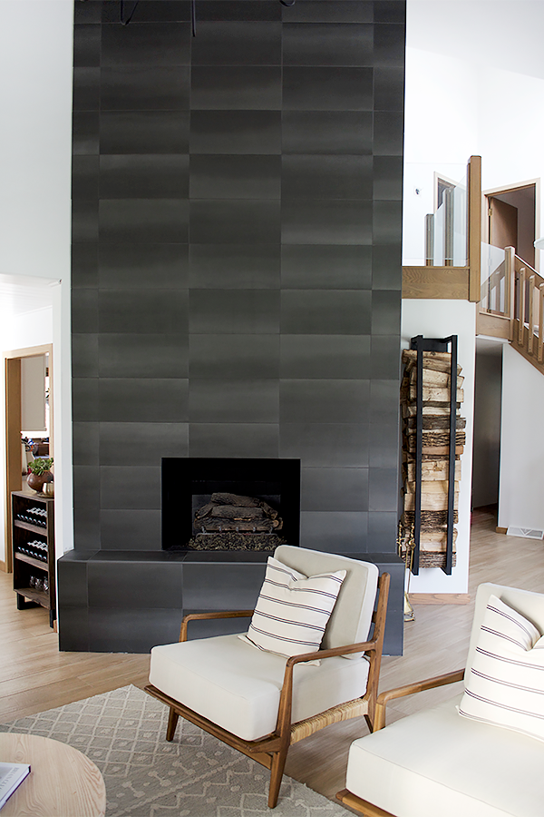 Concrete tile fireplace in the living room