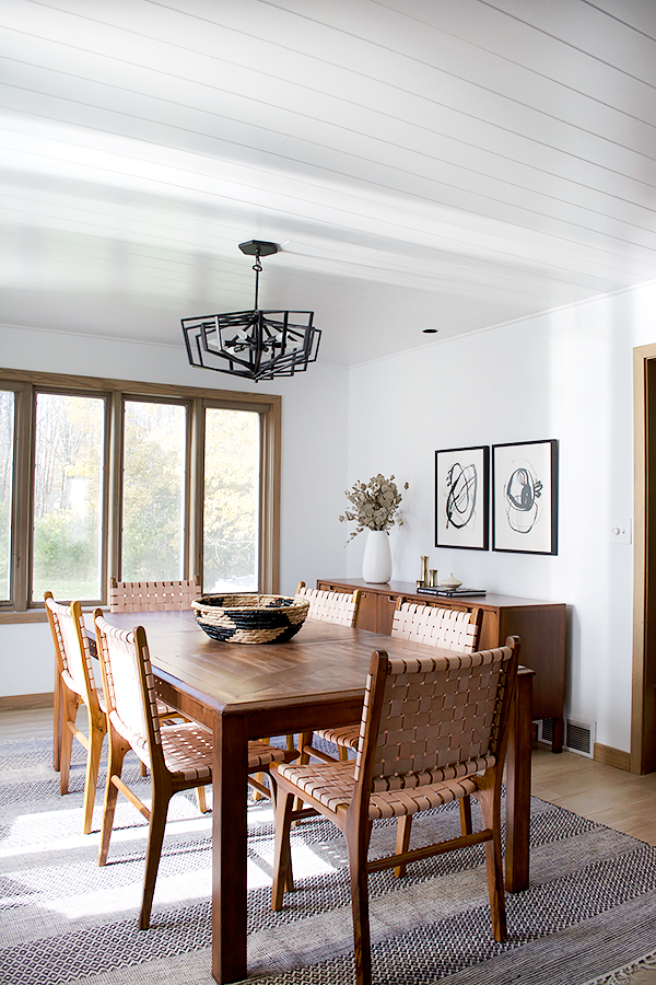 Modern and casual dining room