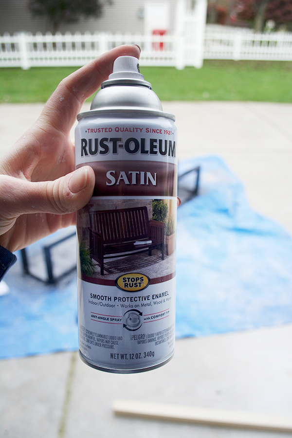 Rustoleum black spray paint in satin