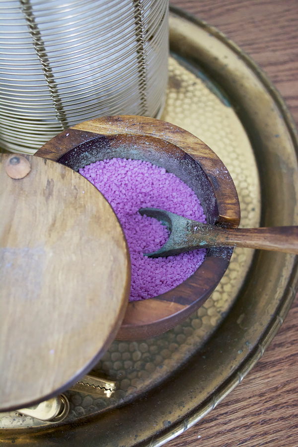 Storing scented laundry crystals in a pretty container