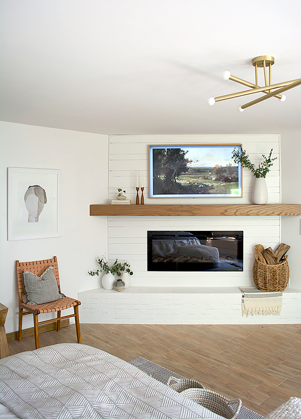 Contemporary & Modern Fireplace Designs with TV Above Mantel