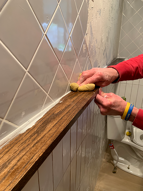 How to Install Floating Shelves in the Bathroom