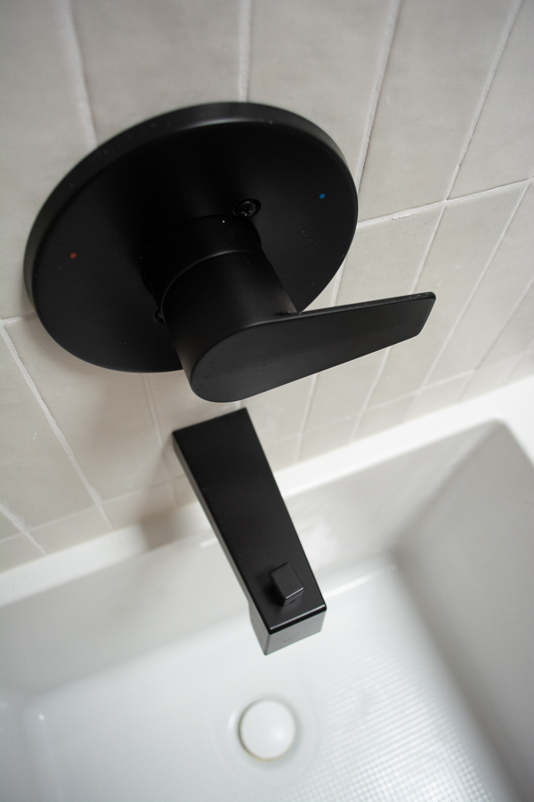 Matte Black Bathtub Fixtures