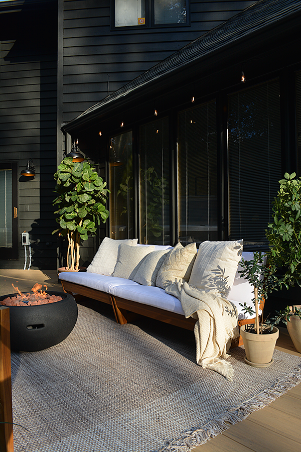 https://www.brepurposed.com/wp-content/uploads/2021/11/modern-cozy-outdoor-patio-1.png