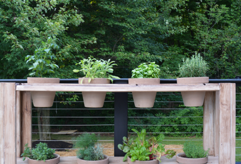 How to Build an Herb Planter