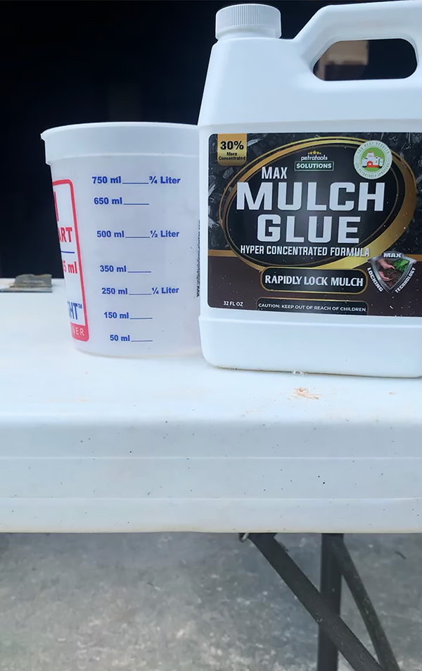 Mulch Glue Application