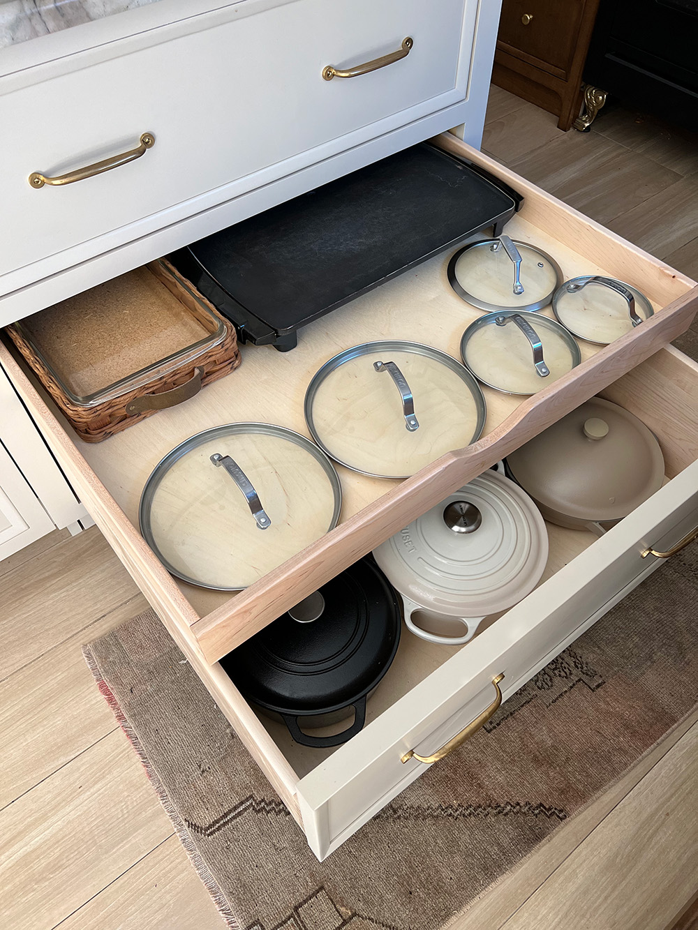 How to Store Lids for Pots and Pans