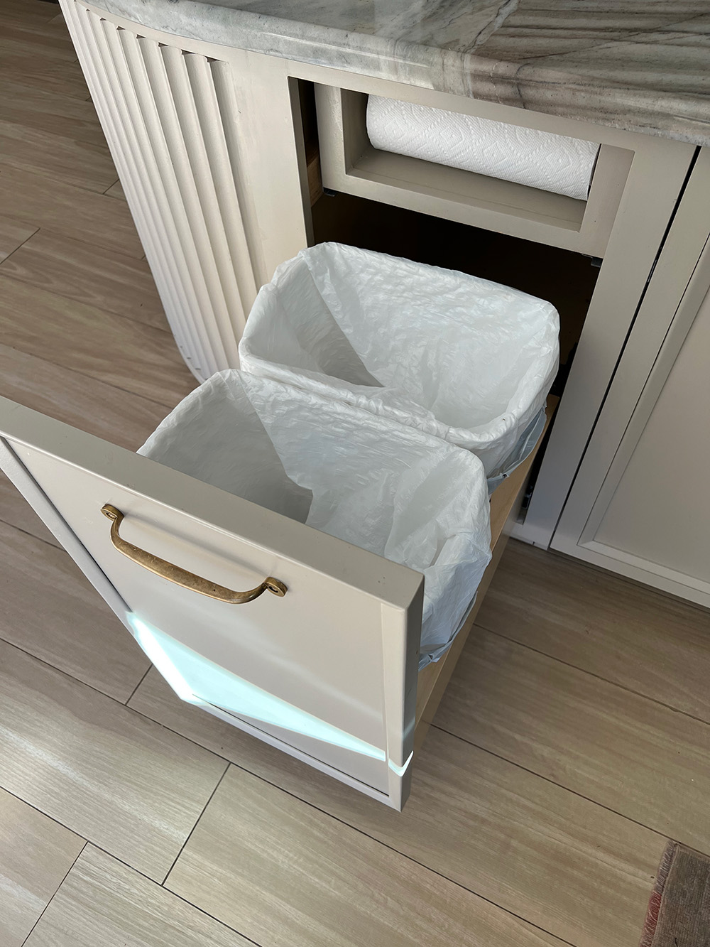 Pull Out Trash Can Cabinet