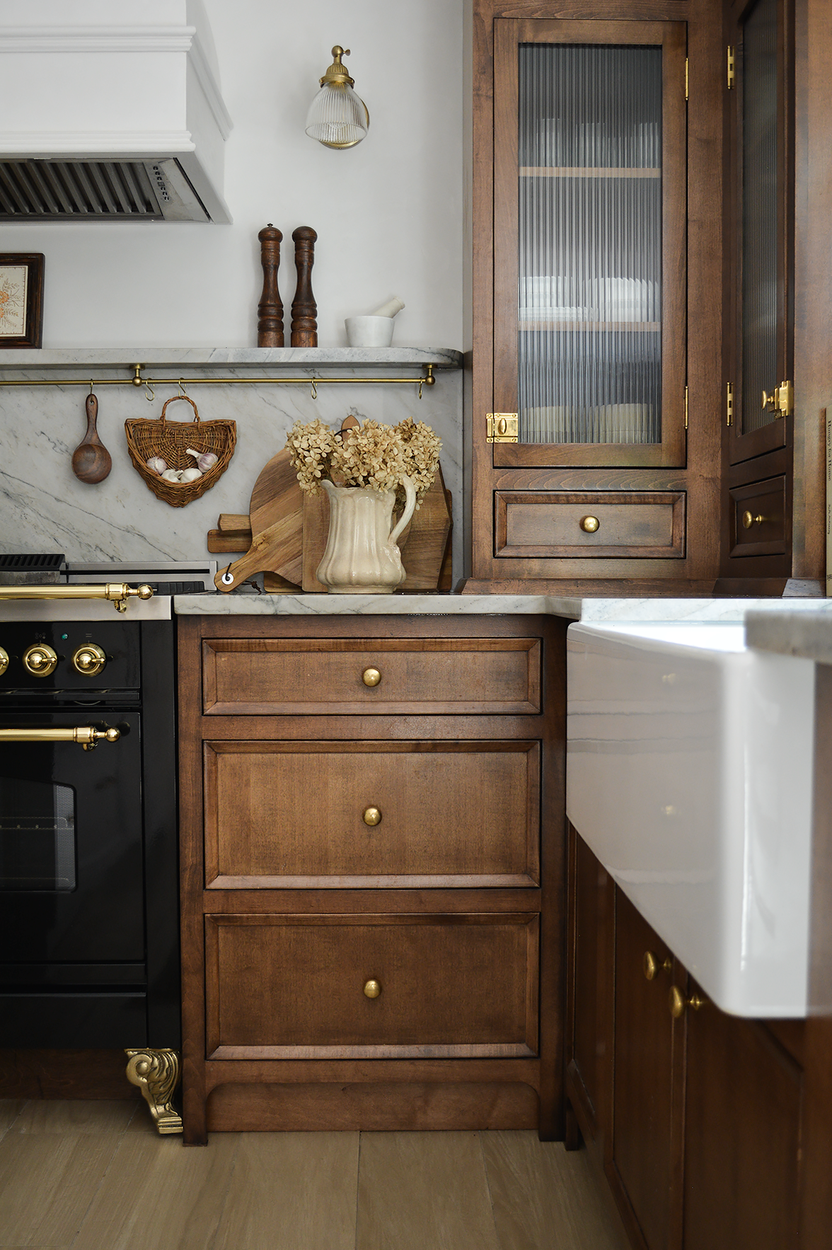 Wood Kitchen Cabinets