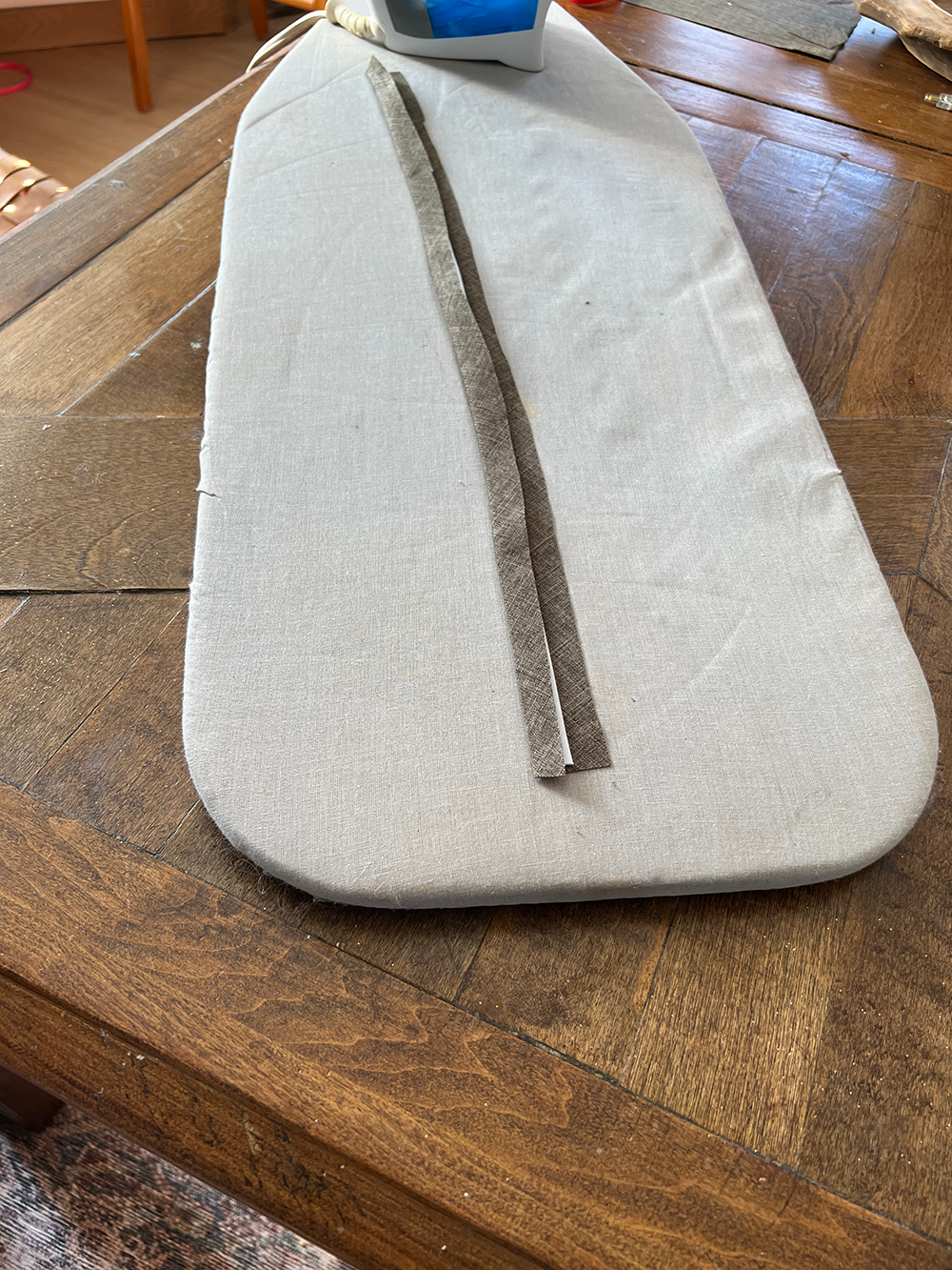 Bias Tape on Fabric Stitches
