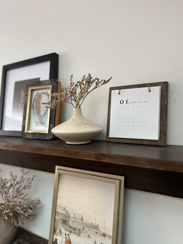 Free 2024 Printable Calendar with Wooden Stand